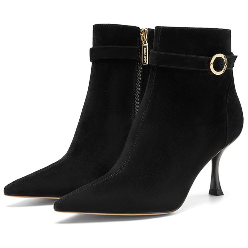 NINE WEST