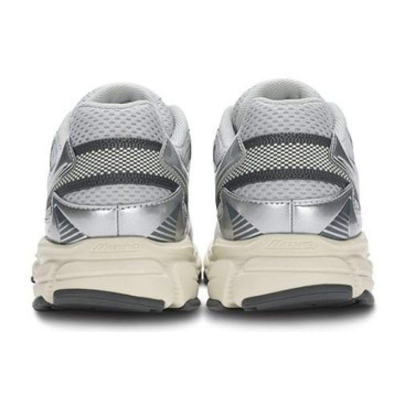 Mizuno Speed 2K