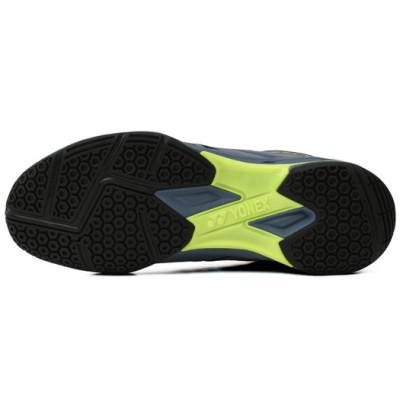 YONEX