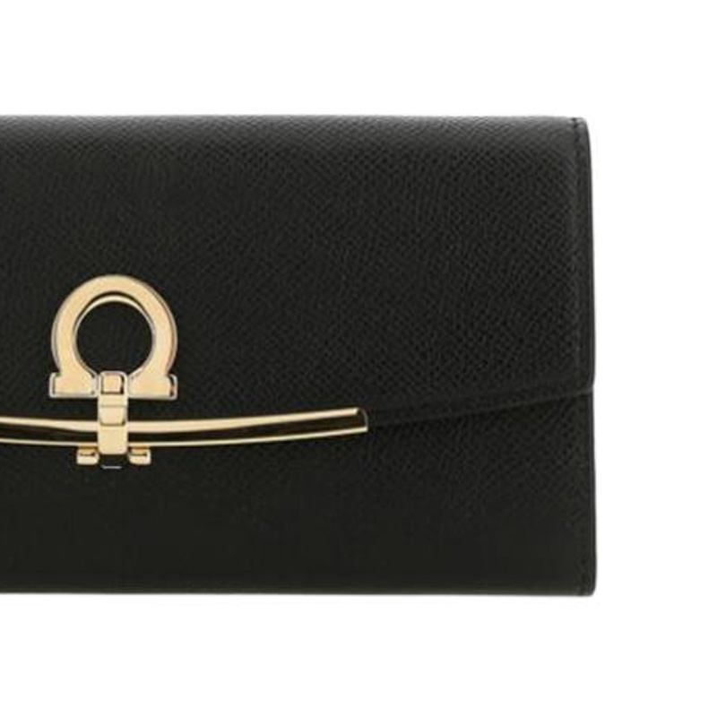 FERRAGAMO
