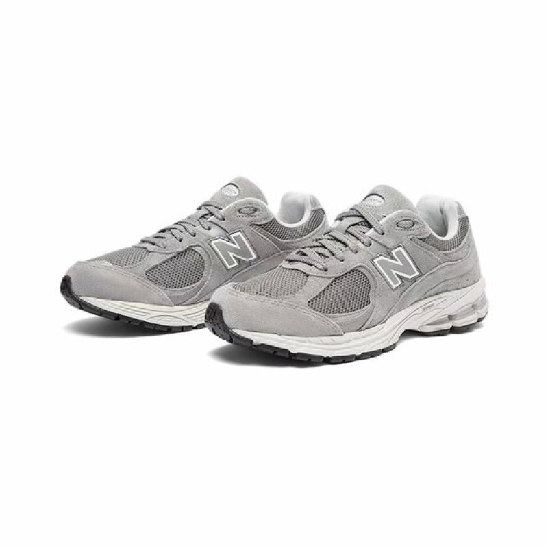New Balance NB 2002R