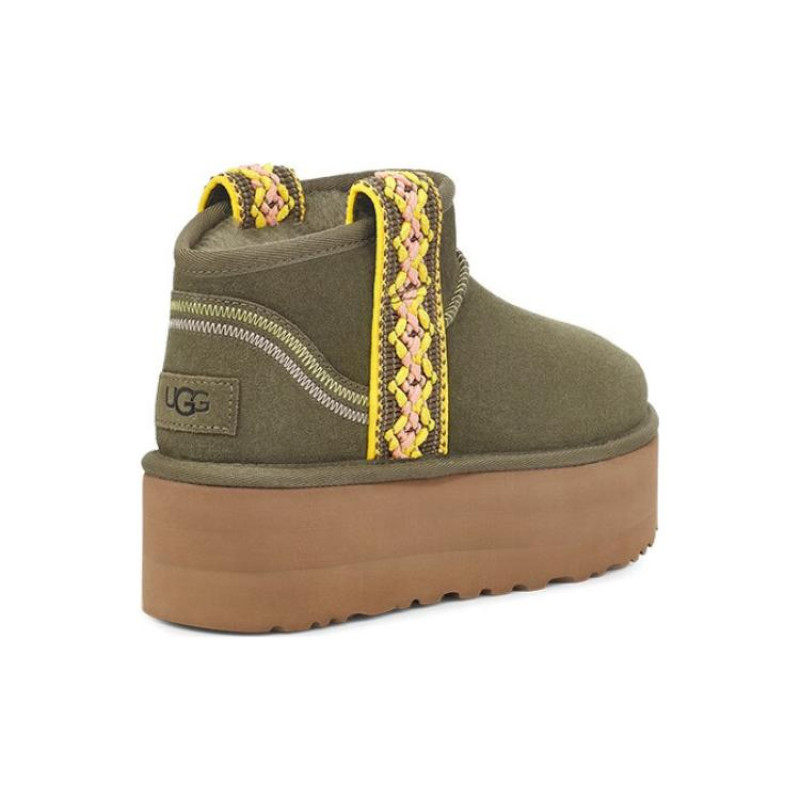 UGG