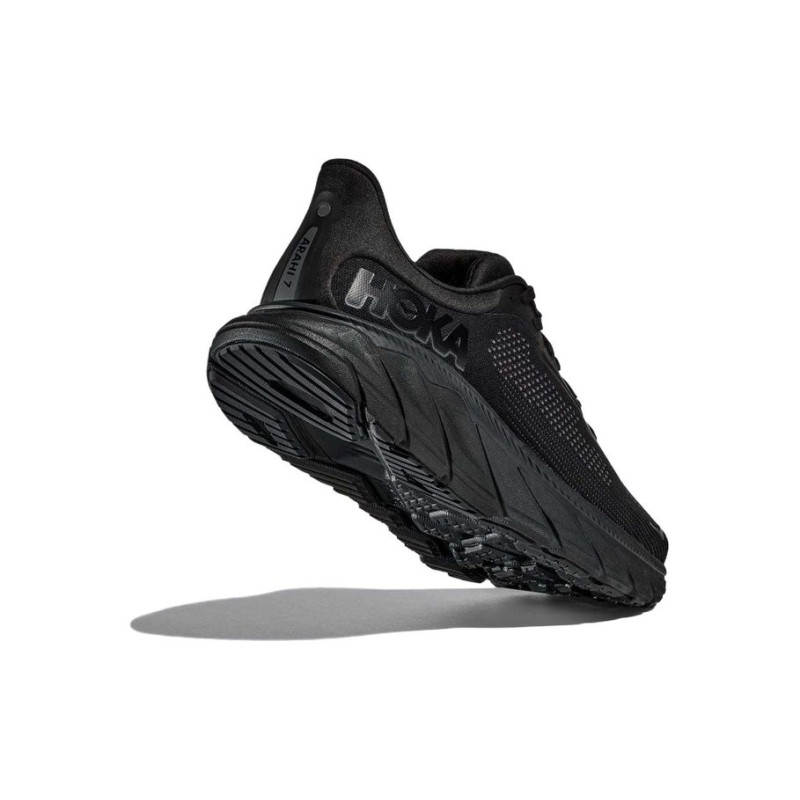 HOKA ONE ONE