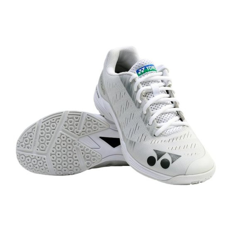 YONEX