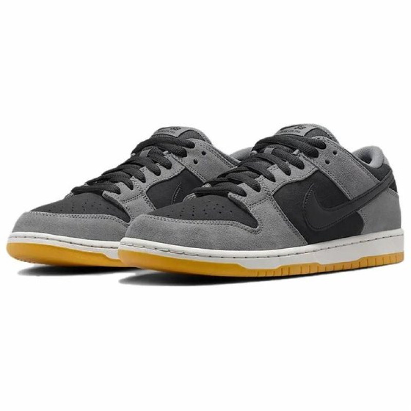 Nike SB Dunk LowDARK SMOKE GREY