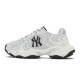 MLB 811