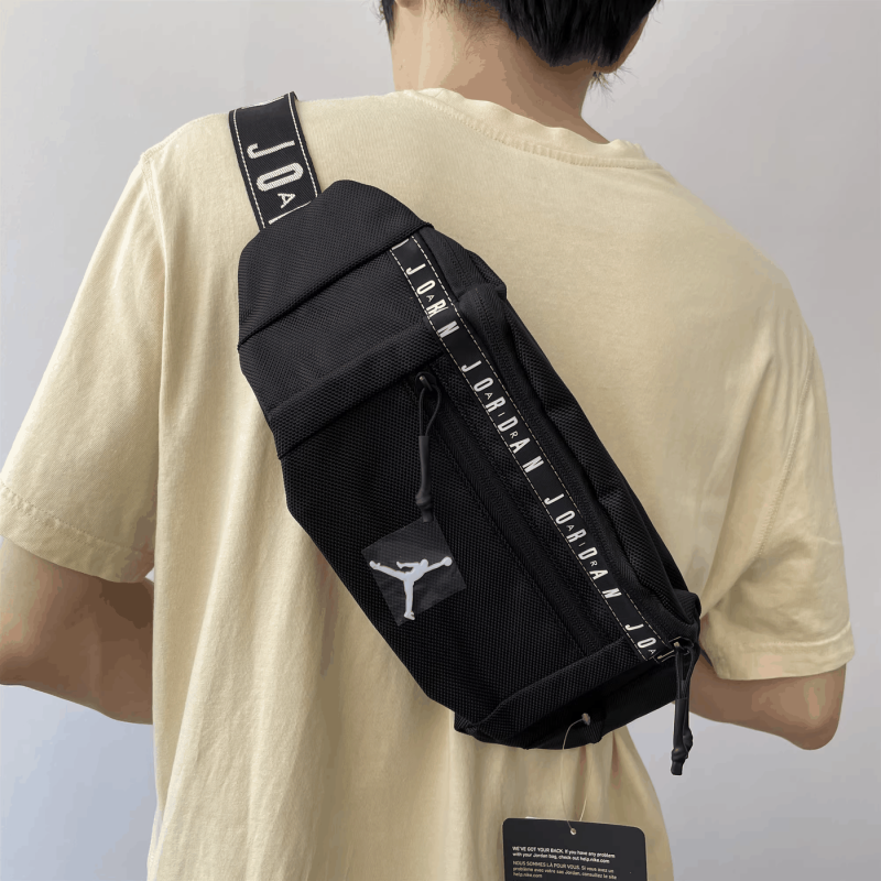 Jordan crossbody Logo