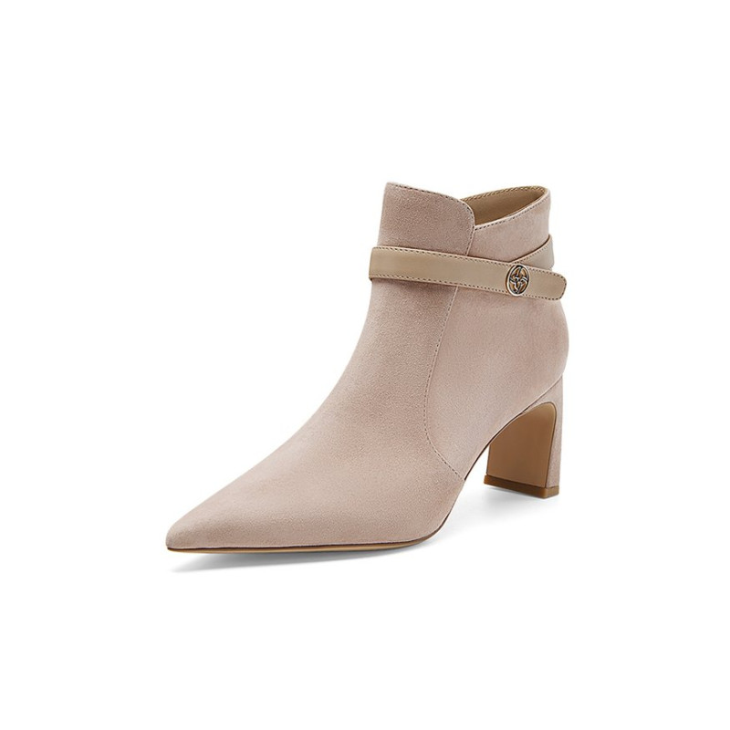 NINE WEST