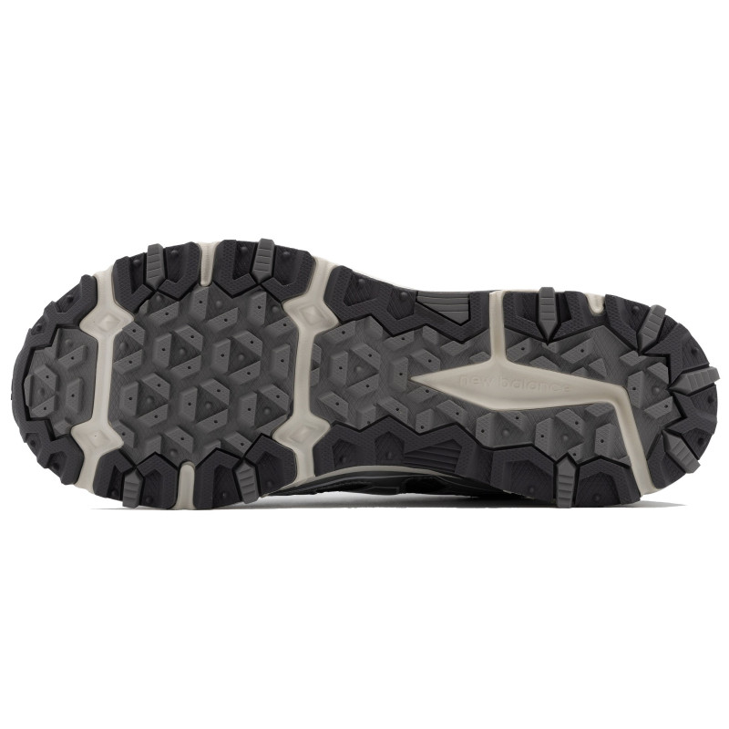 New Balance NB 410 V8