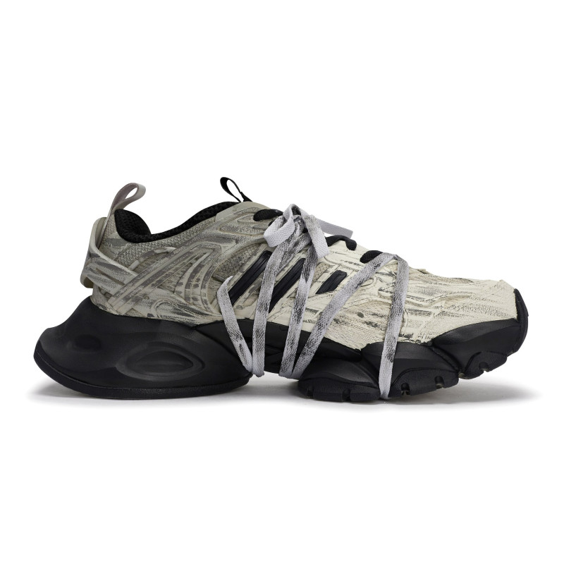 adidas XLG RUNNER DELUXE 811