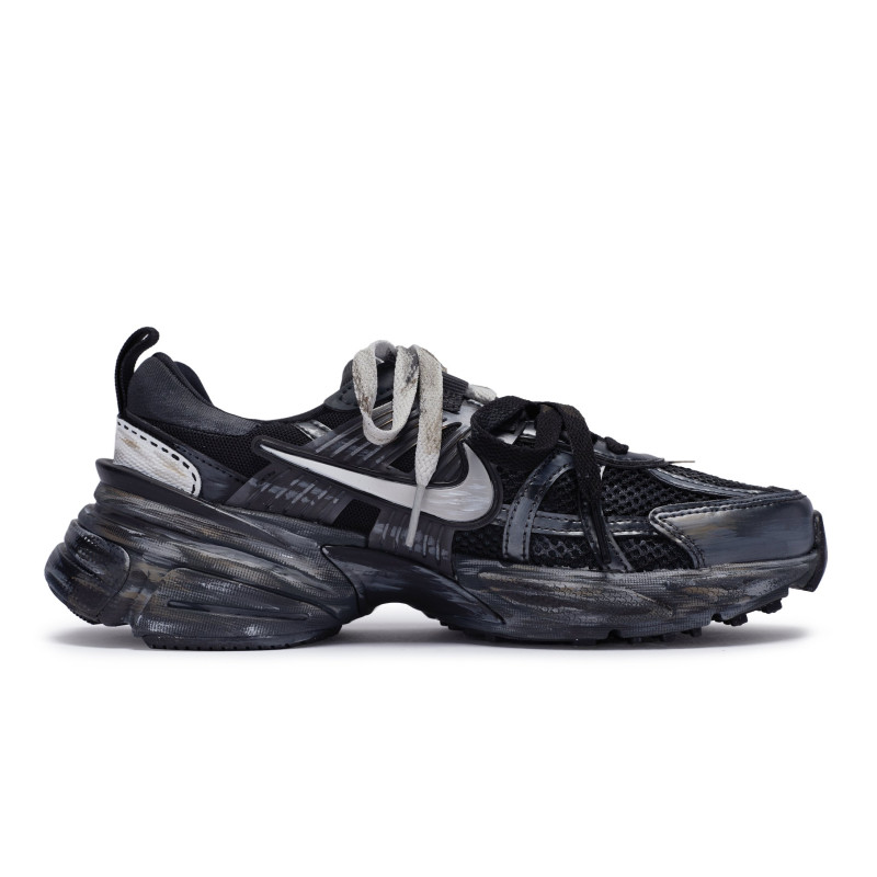 Nike V2K Run 811