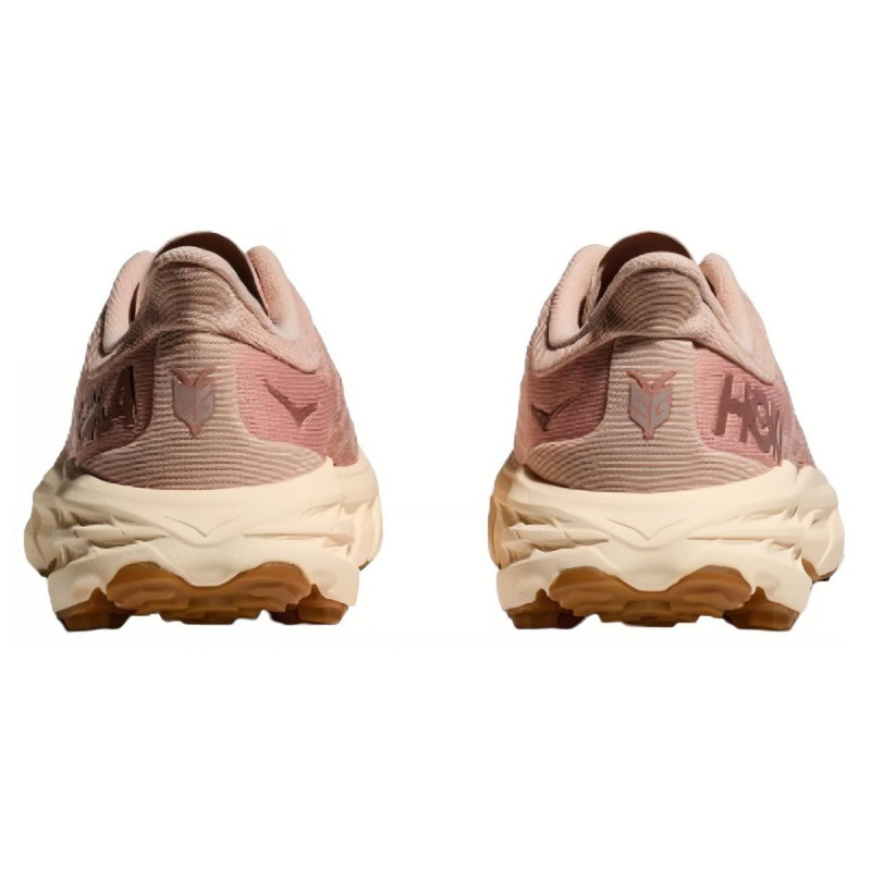 HOKA ONE ONE
