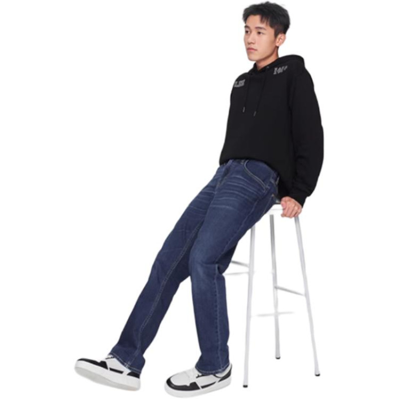 Lee