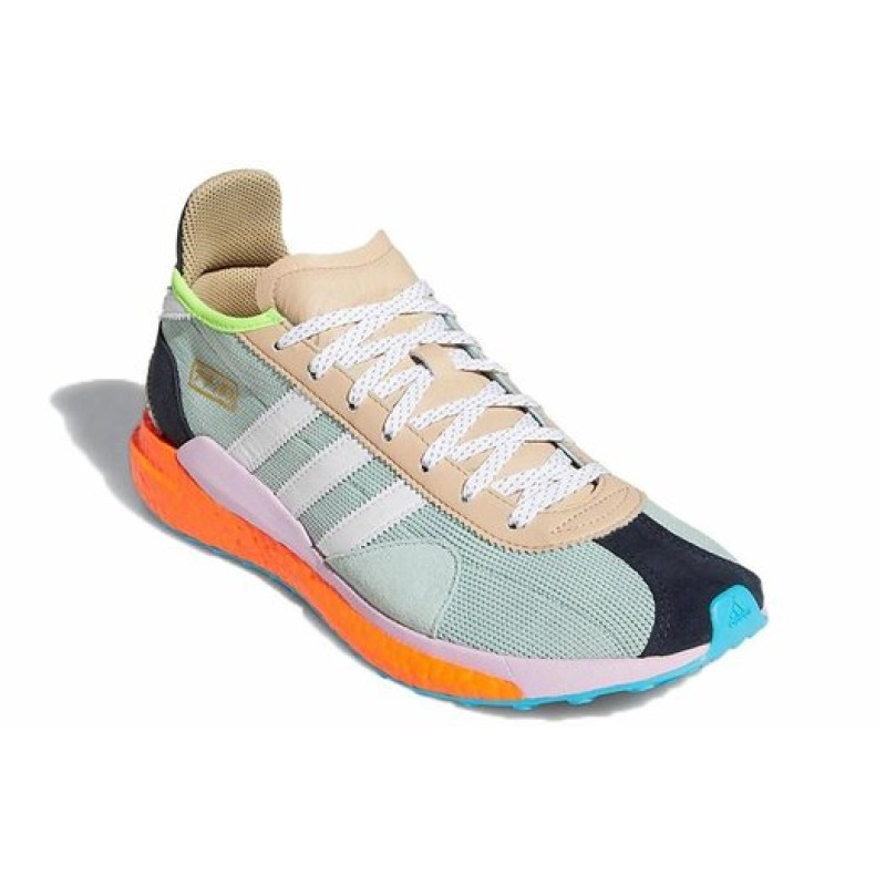 Pharrell x adidas Tokio Solar Hu
