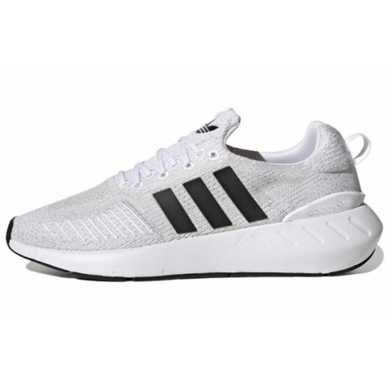 adidas originals Swift Run 22