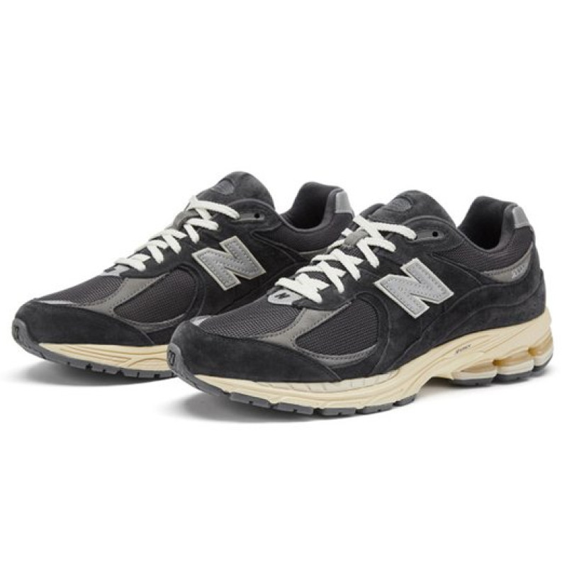New Balance NB 2002R