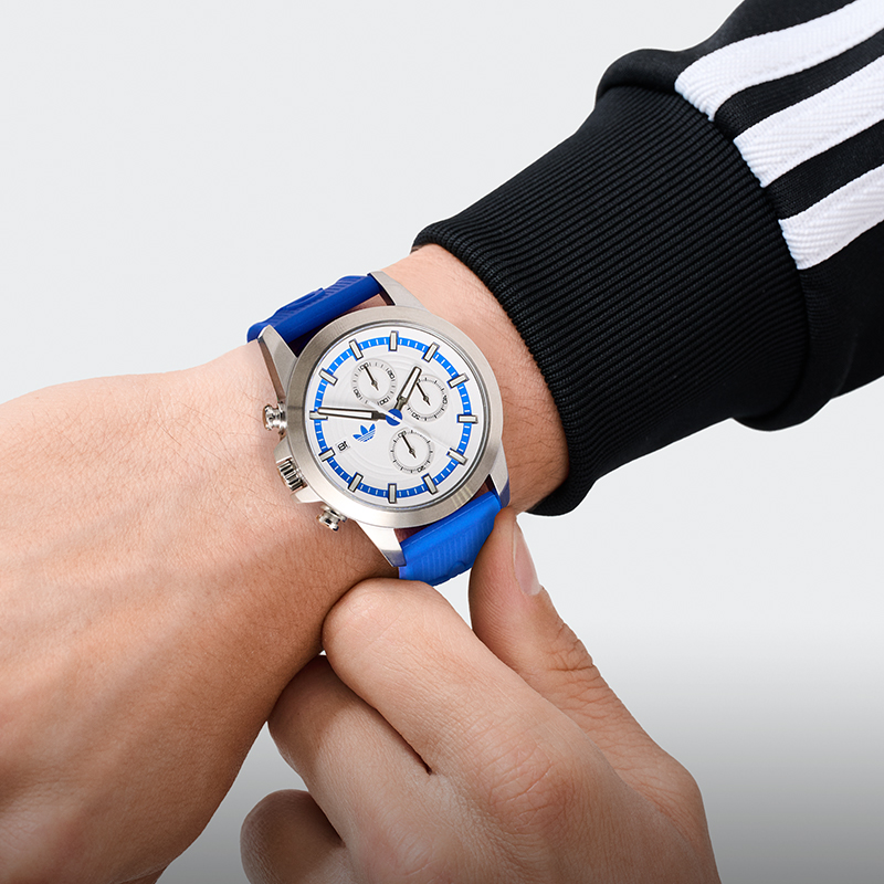 adidas originals 43mm