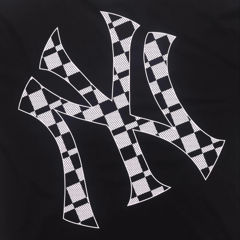 MLB T