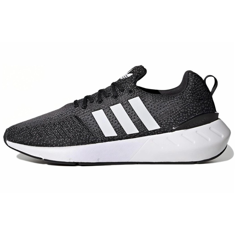 adidas originals Swift Run 22