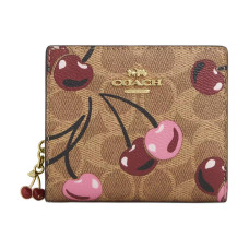 COACH Snap Wallet 10 Logo