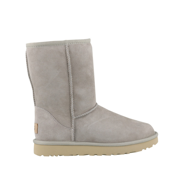 UGG Classic Short II