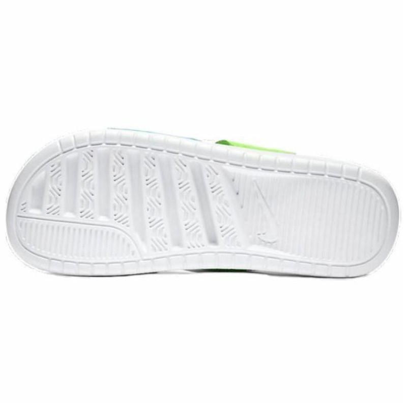 Nike Benassi