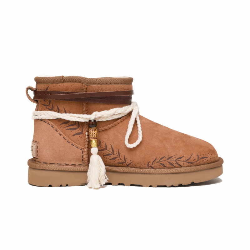 UGG CLASSIC MINI