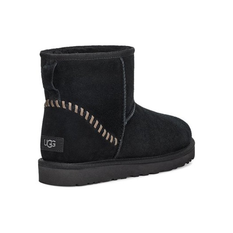 UGG CLASSIC MINI