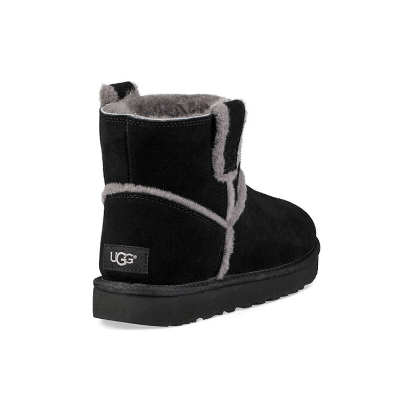UGG CLASSIC MINI