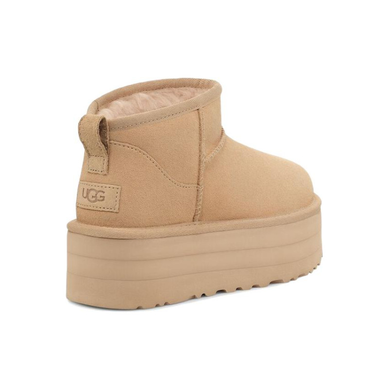 UGG