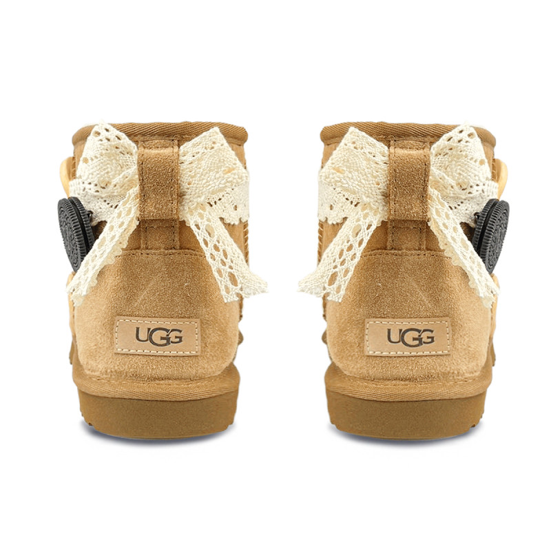 UGG CLASSIC MINI