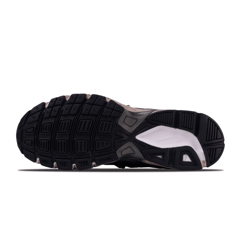 Nike Initiator