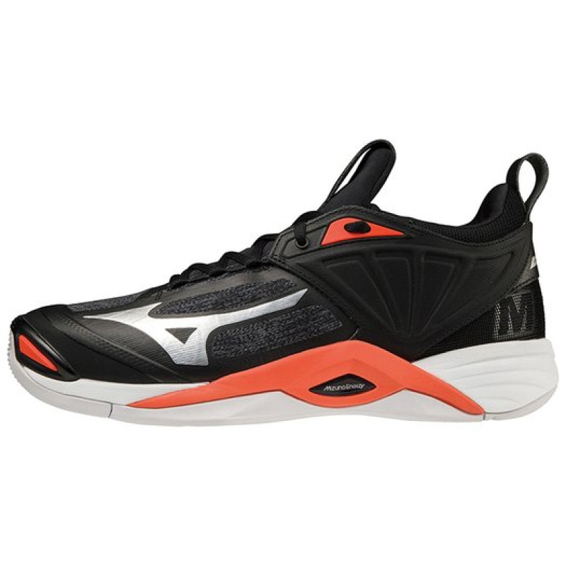 Mizuno Wave Momentum 2