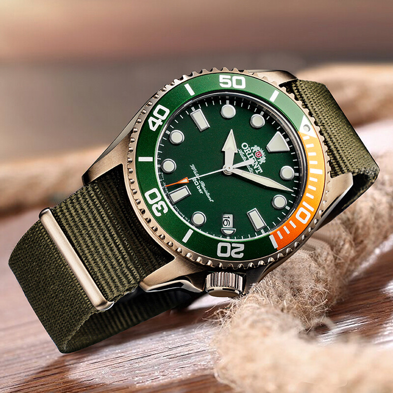 ORIENT 70 200 43.4mm RA-AC0K04E10