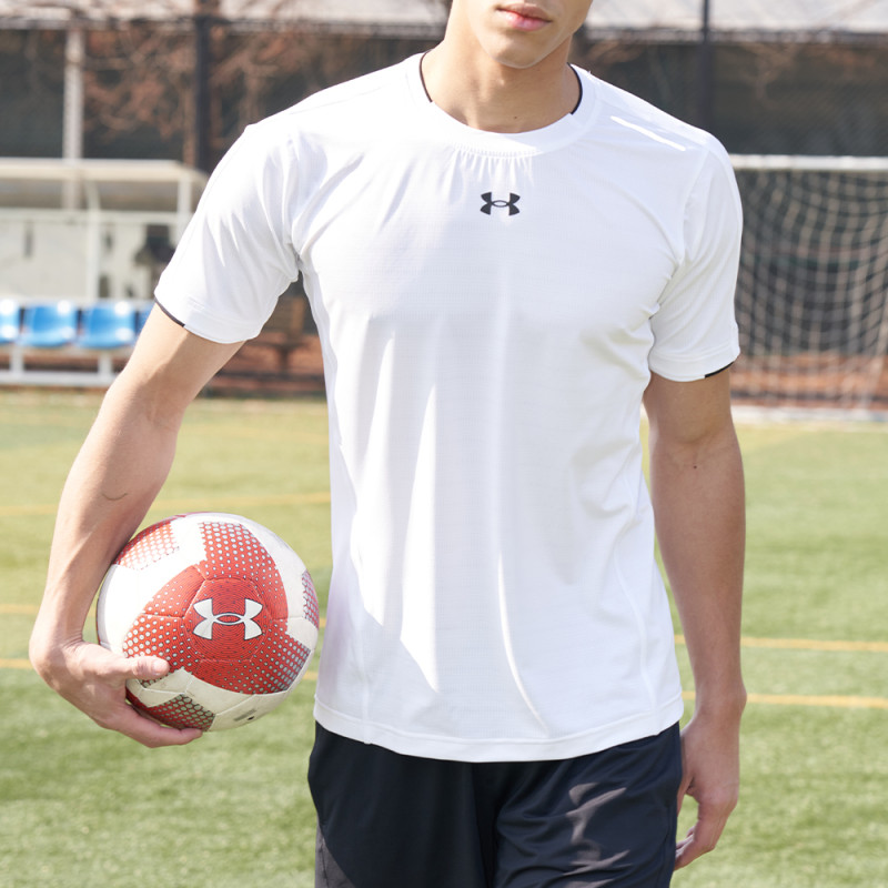 Under Armour T