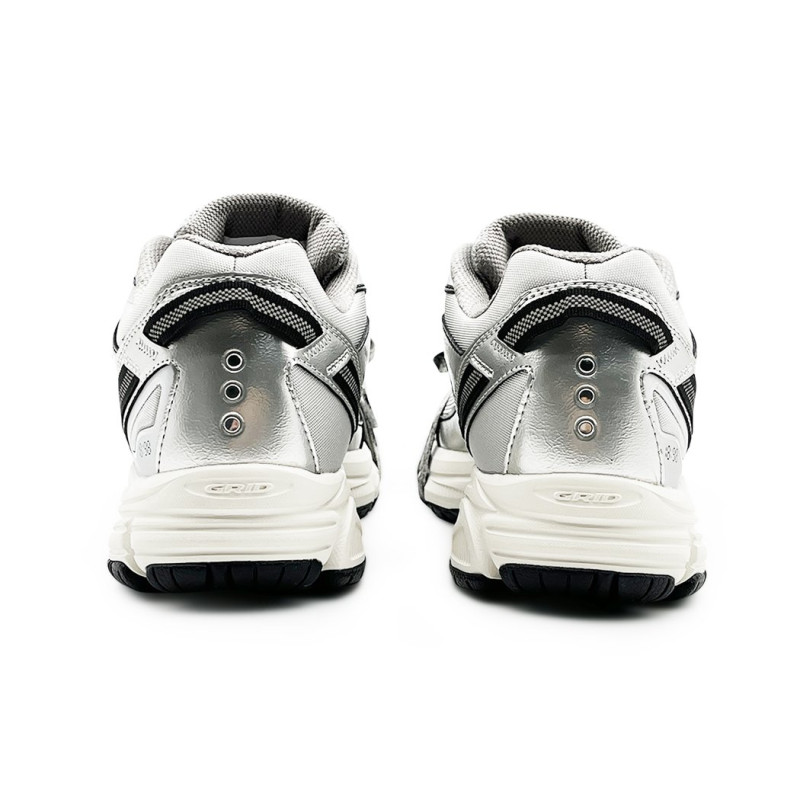 Saucony EIGHT Y2K