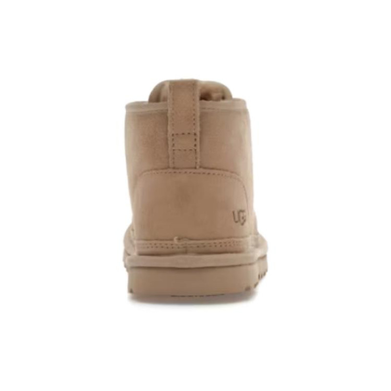UGG
