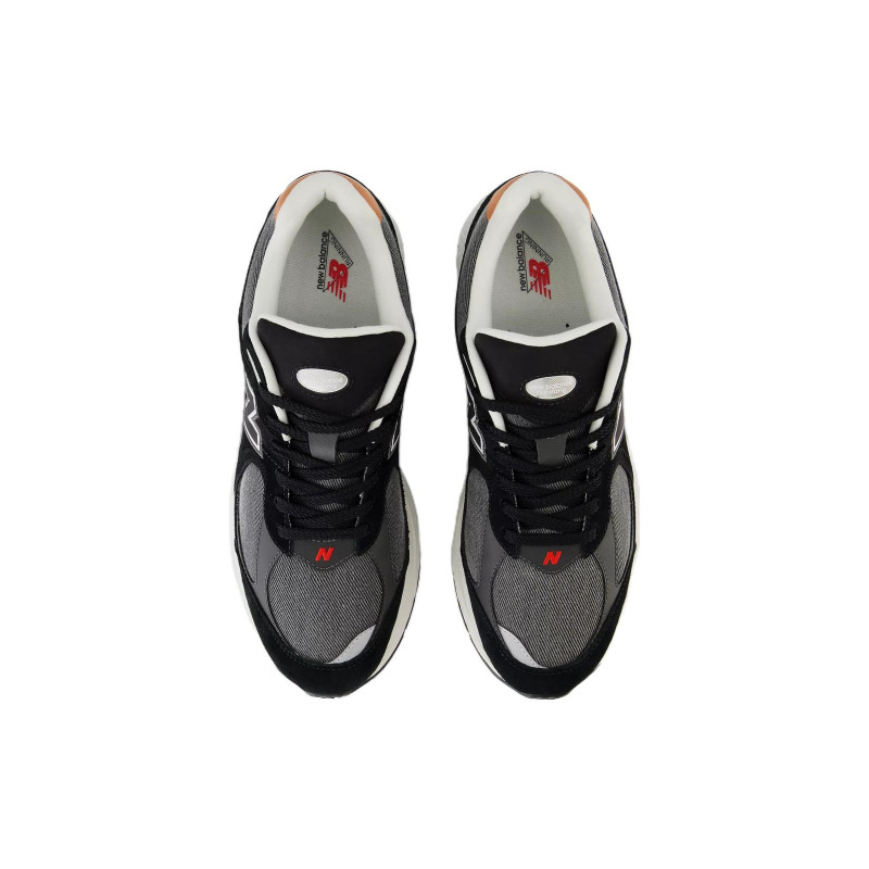 New Balance NB 2002R