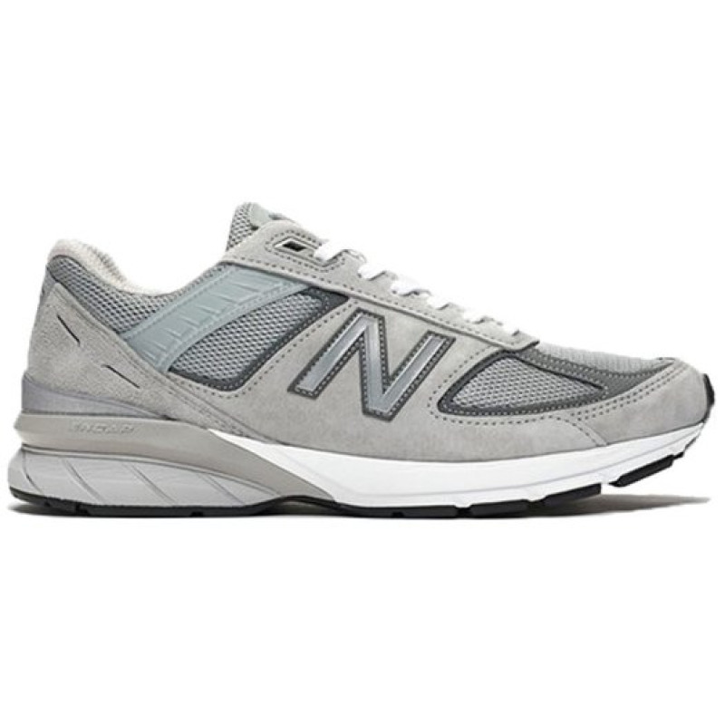 New Balance NB 990 V5 B