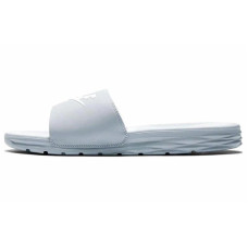 Nike Benassi