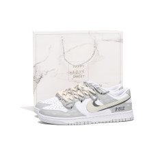 Nike Dunk vibe