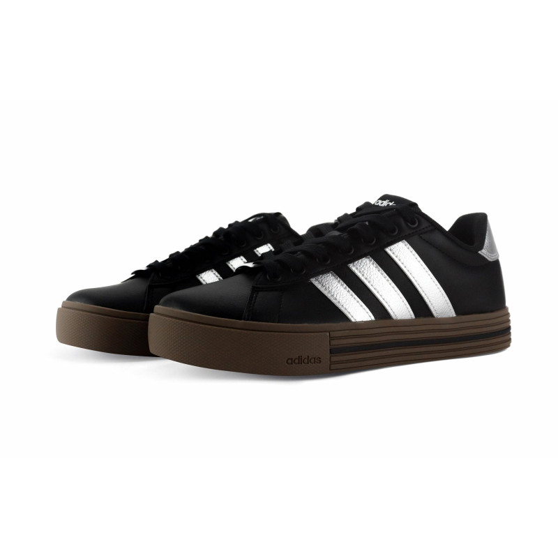 adidas Daily 4.0