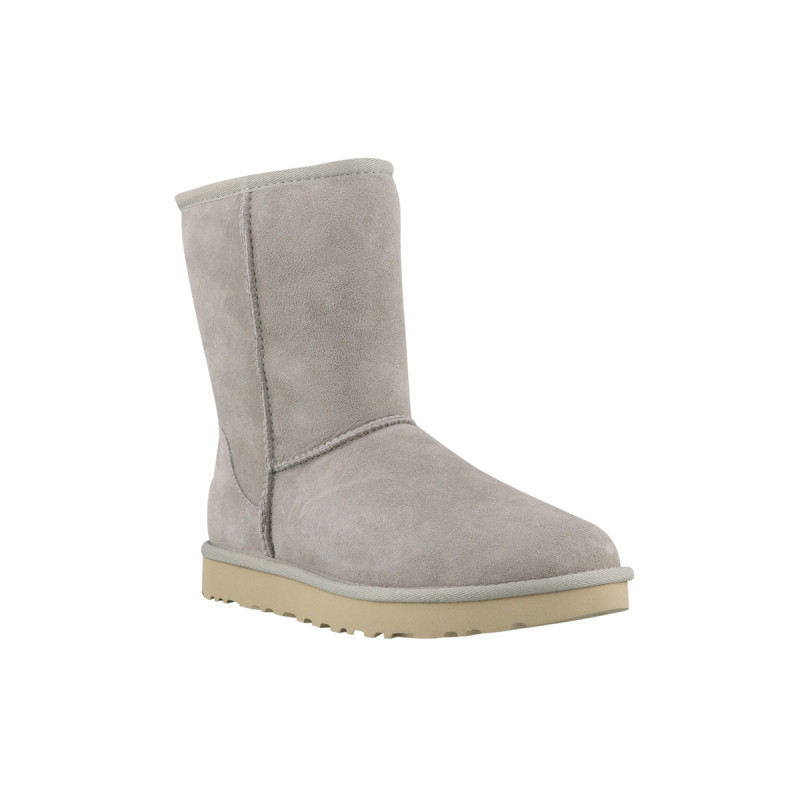 UGG Classic Short II