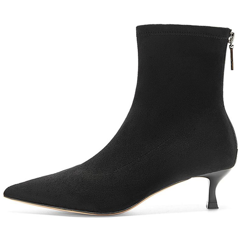 NINE WEST
