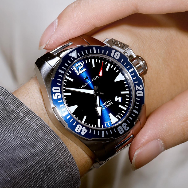 HAMILTON 300 42mm H77705145