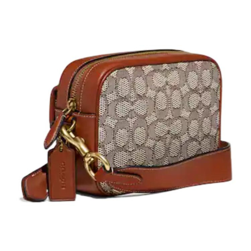 COACH Studio 19