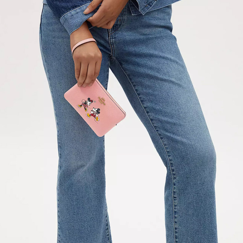 COACH COACH X DISNEY SS23 16