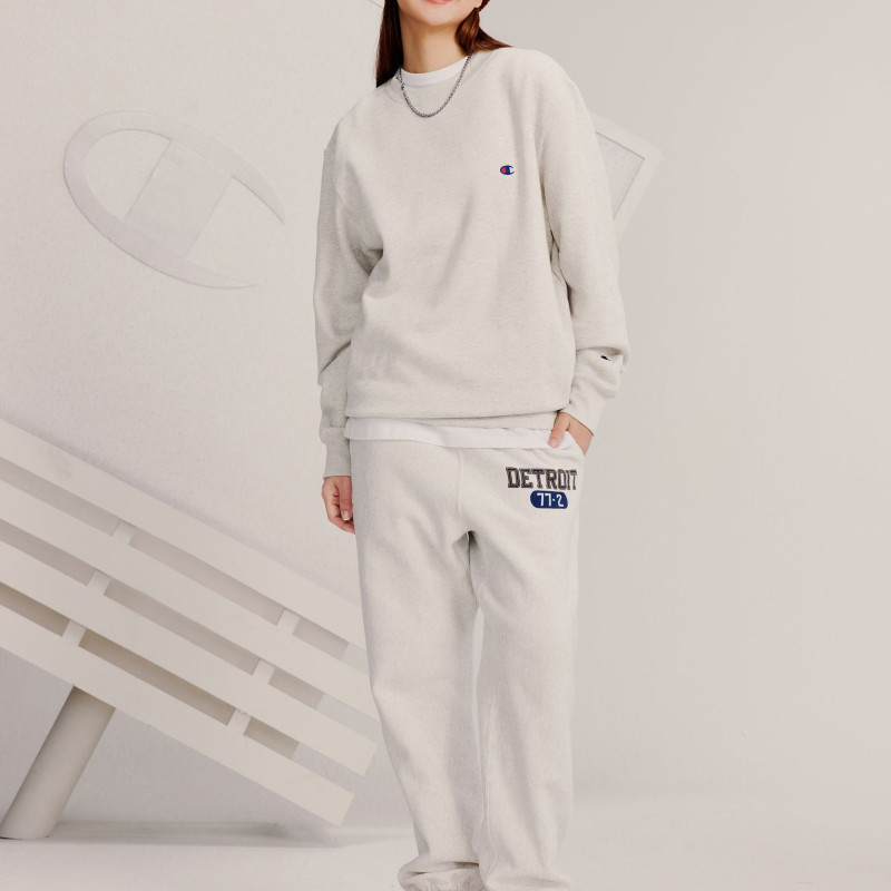 Champion FW23 Basic C-Logo