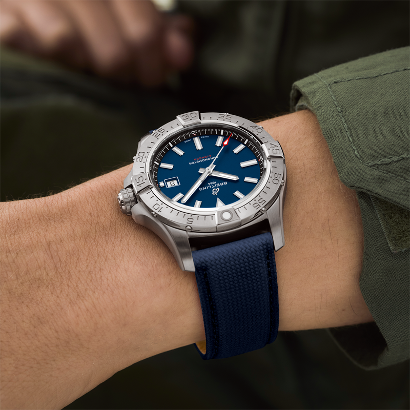 BREITLING 300 42mm A17328101C1X1