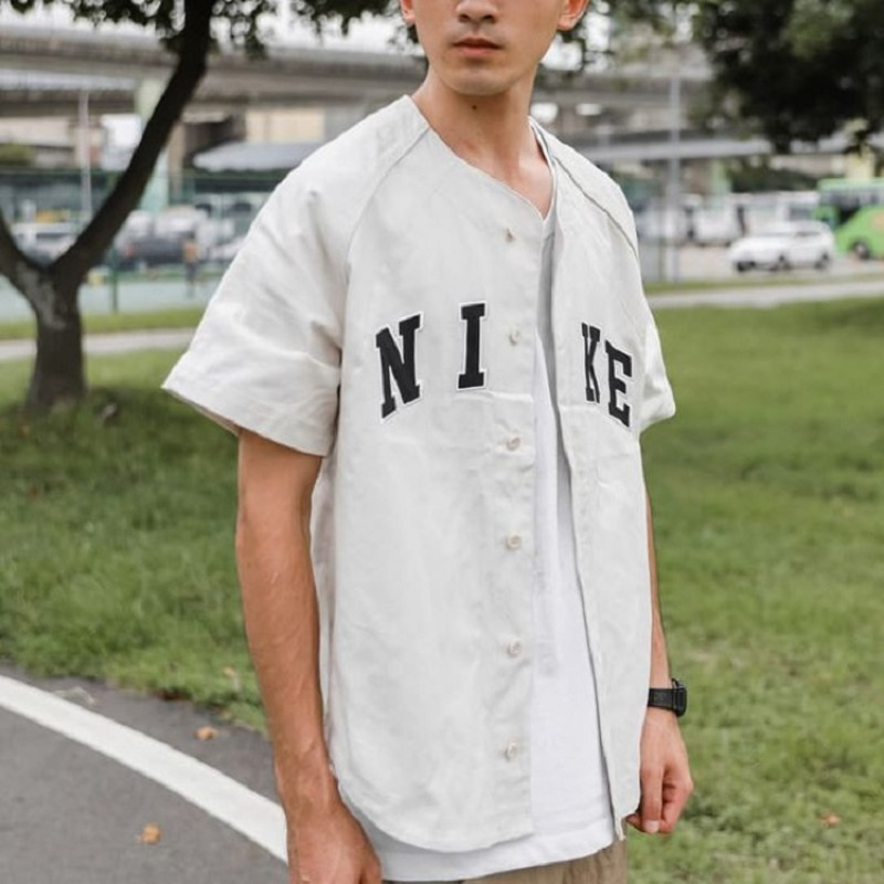 Nike T